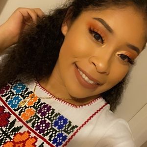 Meet your Posher, Gisselle